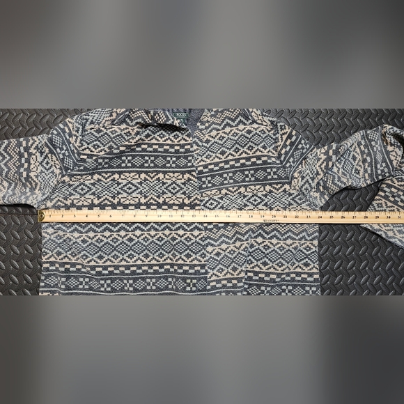 Roots Cardigan - Picture 3 of 9